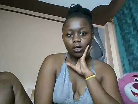 charm-girly online show from 05-19-26, 06:42
