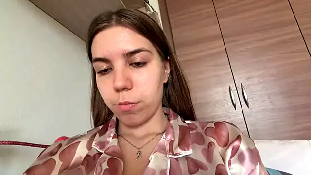 LaurindaStalford online show from 06-05-26, 04:02