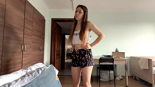 LaurindaStalford online show from 06-26-26, 02:32