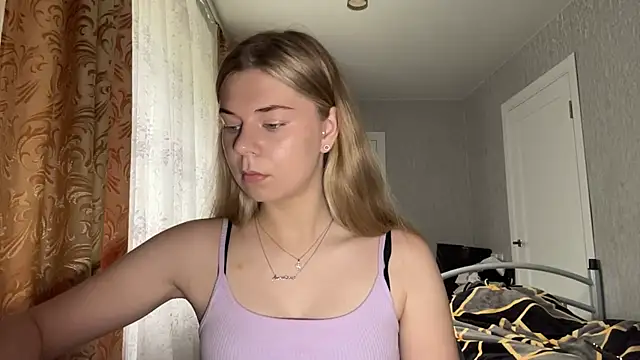 HoneysPiee online show from 06-25-26, 09:47
