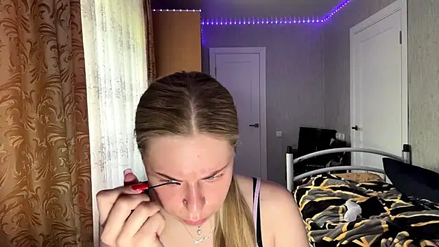 HoneysPiee online show from 06-28-26, 10:10
