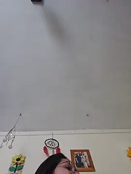 Karengenesisx online show from 06-17-26, 03:35