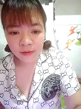 Loleml01 online show from 05-29-26, 06:00