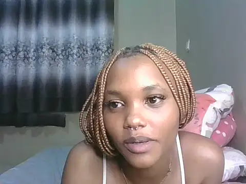 PrettyT5 online show from 06-12-26, 09:46