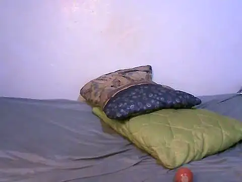 Snapshot of cumming-queen chatting on 06-25-26, 03:06 cumming-queen online show from 06-25-26, 03:06