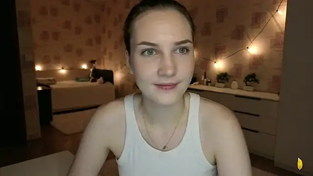 Megan swiftss online show from 06-10-26, 07:13