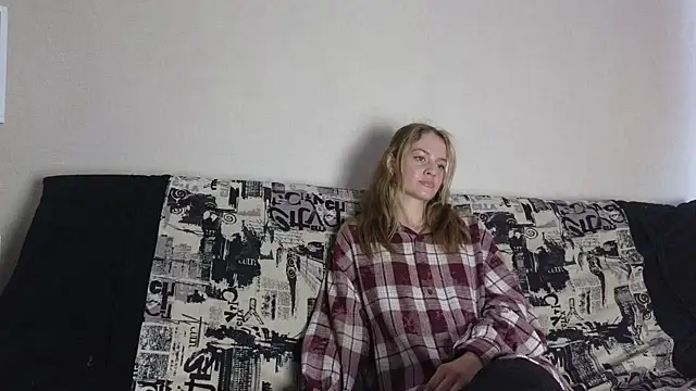 KareyFonger online show from 06-25-26, 01:15