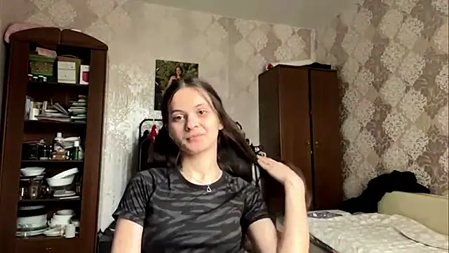 Snapshot of MarlynSiefkes chatting on 06-06-26, 01:05 MarlynSiefkes online show from 06-06-26, 01:05