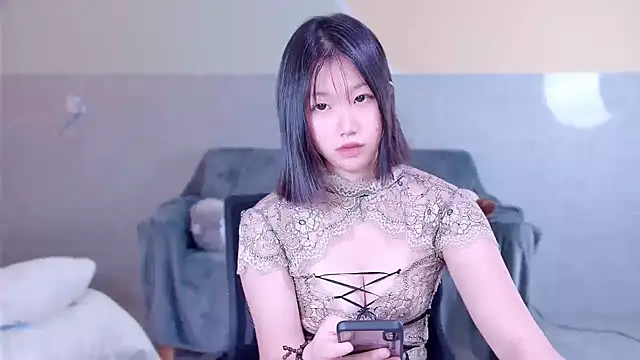 Snapshot of YangYang-Ya chatting on 06-09-26, 12:28 YangYang-Ya online show from 06-09-26, 12:28