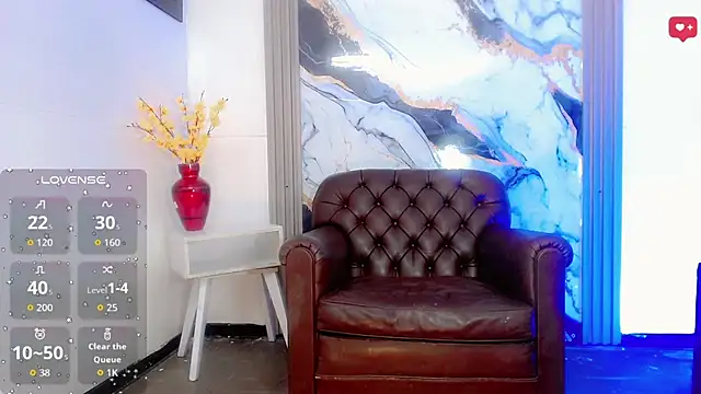 Vela Colucci online show from 05-16-26, 07:23