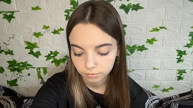 LisaPorse online show from 06-20-26, 03:26