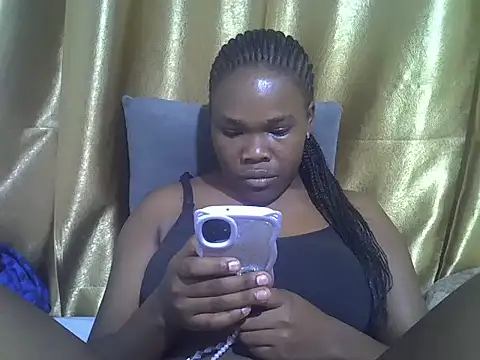 lovelymeli2 online show from 06-12-26, 11:14