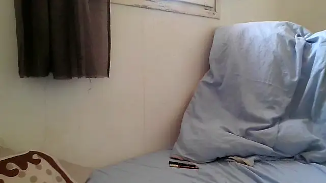 Snapshot of s3nsualfairy0 chatting on 06-16-26, 03:25 s3nsualfairy0 online show from 06-16-26, 03:25