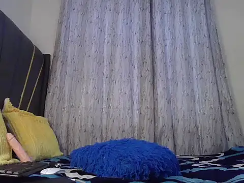 Fl0wrs  online show from 06-05-26, 05:03