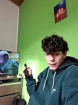 nogueraenzo10 online show from 05-19-26, 06:36