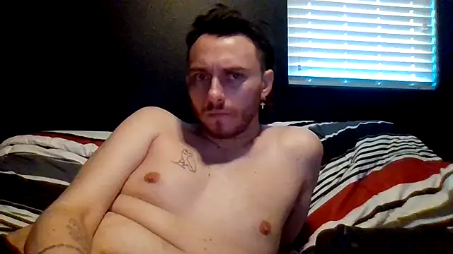 Snapshot of Tallhungcloudyyy chatting on 06-20-26, 11:07 Tallhungcloudyyy online show from 06-20-26, 11:07