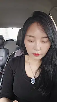 Snapshot of lylxili chatting on 06-15-26, 05:42 lylxili online show from 06-15-26, 05:42