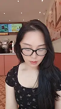 Snapshot of lylxili chatting on 06-16-26, 05:54 lylxili online show from 06-16-26, 05:54