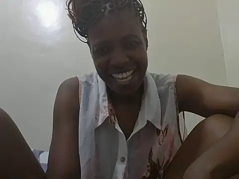 Snapshot of Eebony_Bubbly chatting on 06-26-26, 11:47 Eebony Bubbly online show from 06-26-26, 11:47