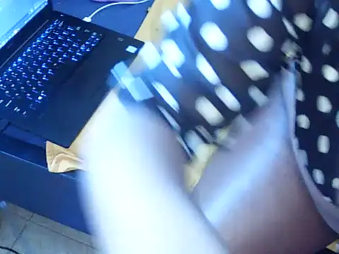 luna-elera online show from 06-10-26, 06:01