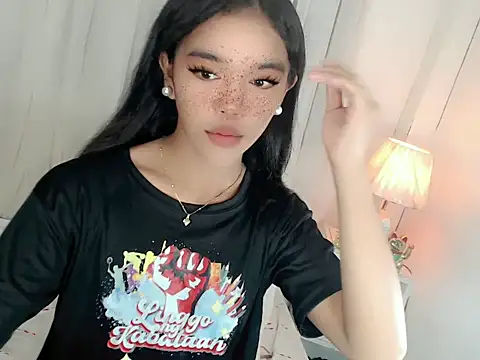 Nozomi Wu online show from 06-23-26, 11:08