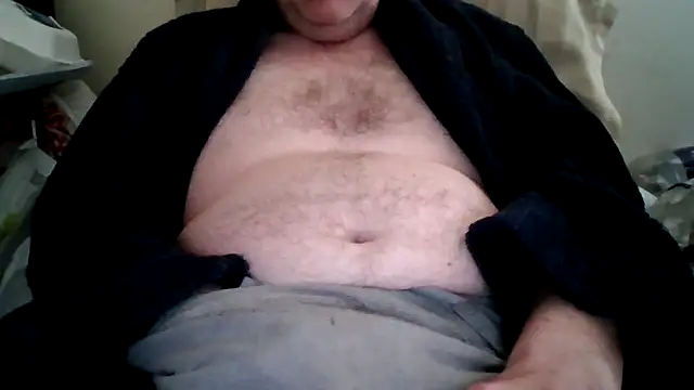 Snapshot of johnboy9781 chatting on 06-19-26, 07:45 johnboy9781 online show from 06-19-26, 07:45