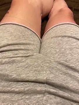 Snapshot of onichanman chatting on 06-04-26, 06:25 onichanman online show from 06-04-26, 06:25