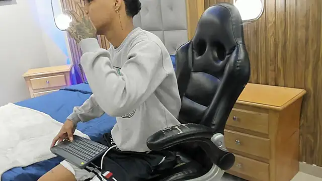 Mael Jason online show from 06-19-26, 11:03