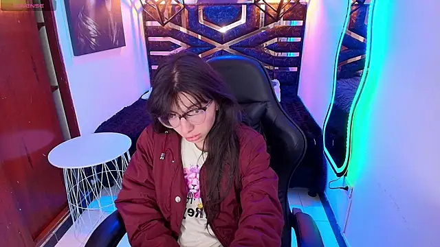 Allyshon  online show from 06-24-26, 07:57