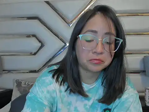 AlissBluumm online show from 06-09-26, 07:25