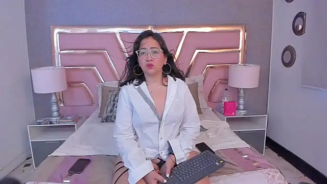 AlissBluumm online show from 06-24-26, 11:53