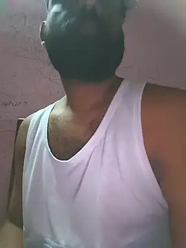 Snapshot of ey2sdozm chatting on 05-18-26, 07:41 ey2sdozm online show from 05-18-26, 07:41