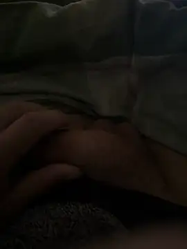 Hungshyguyx online show from 05-18-26, 09:53