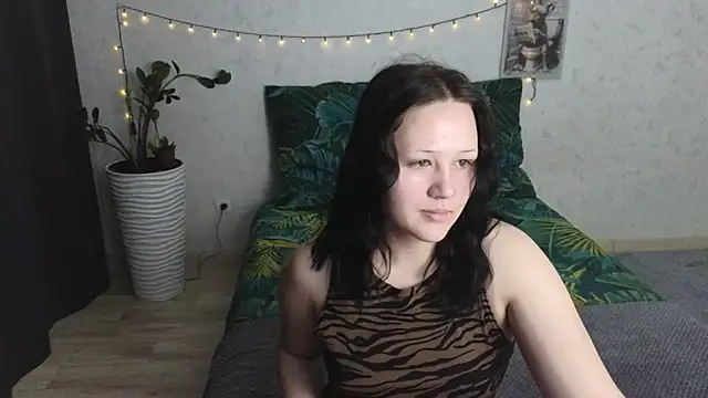 Tori cute online show from 06-10-26, 02:45