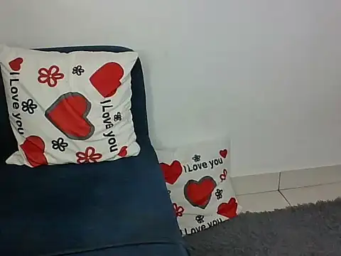 Snapshot of Kinky_Sexy chatting on 06-03-26, 02:33 Kinky Sexy online show from 06-03-26, 02:33