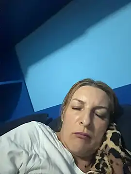 Hot-Milf4U online show from 06-11-26, 07:01