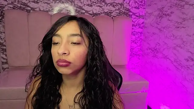 Adarasuri v online show from 06-08-26, 03:18