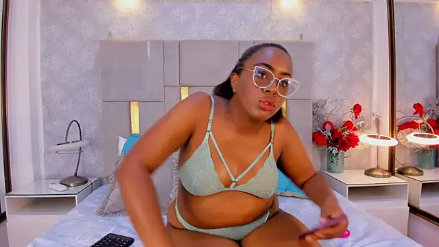 ZoeBrowns online show from 05-27-26, 12:02