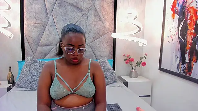 ZoeBrowns online show from 05-30-26, 12:24