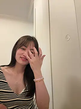 Snapshot of yangyang_218 chatting on 05-20-26, 03:29 yangyang 218 online show from 05-20-26, 03:29