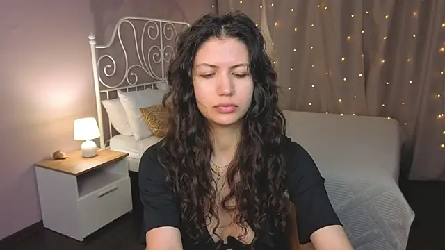 Snapshot of NoelPerfect chatting on 06-25-26, 05:45 NoelPerfect online show from 06-25-26, 05:45