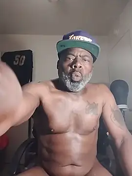 Tremainebigg online show from 05-24-26, 09:03