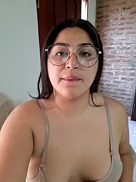 morena95  online show from 06-06-26, 08:24