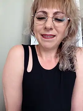 Kitty-MEOWW online show from 05-26-26, 08:54