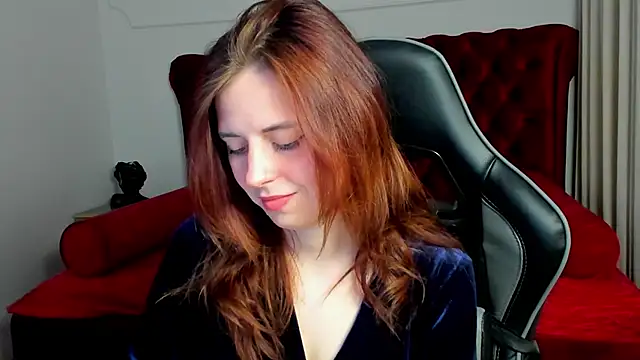 FreyaVeys online show from 06-18-26, 05:08