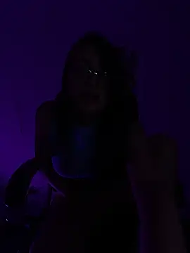 MoonLitDoll online show from 07-06-26, 09:17
