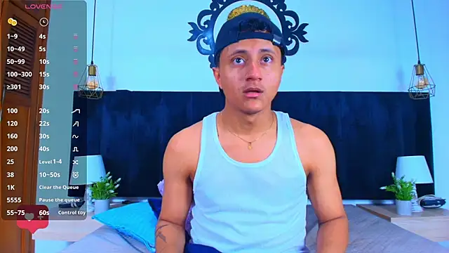 Thiago Nova online show from 06-16-26, 03:42