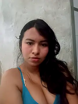 Snapshot of rosaliaex chatting on 05-28-26, 07:22 rosaliaex online show from 05-28-26, 07:22