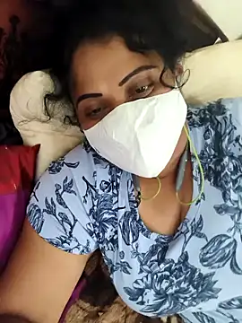 Snapshot of Shaik_honey chatting on 07-18-26, 05:22 Shaik honey online show from 07-18-26, 05:22
