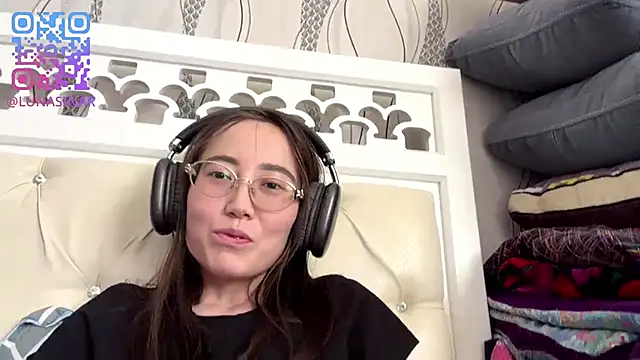 VickieTrudo online show from 06-13-26, 05:05